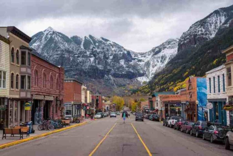 Best Places to Visit in Colorado in November