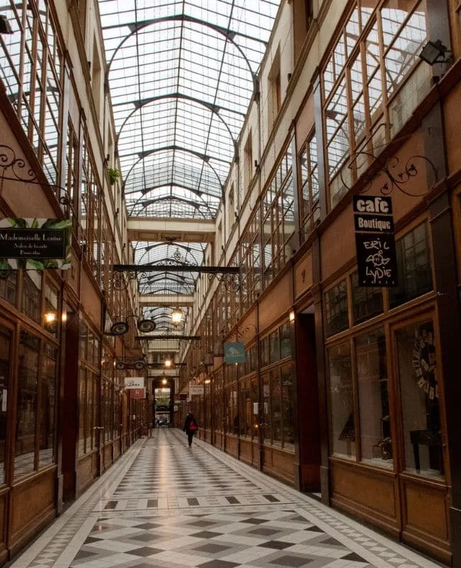 Not Touristy Things to Do in Paris